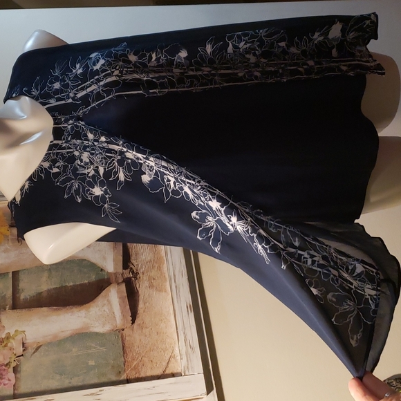 NICOLA Tank - Picture 3 of 8